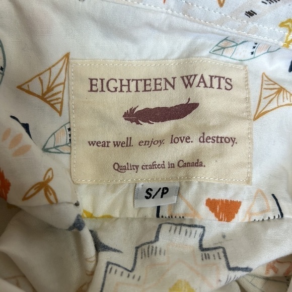 Eighteen 18 Waits Short Sleeve Button Down Aztec Traditional Abstract Print EUC - Picture 4 of 5